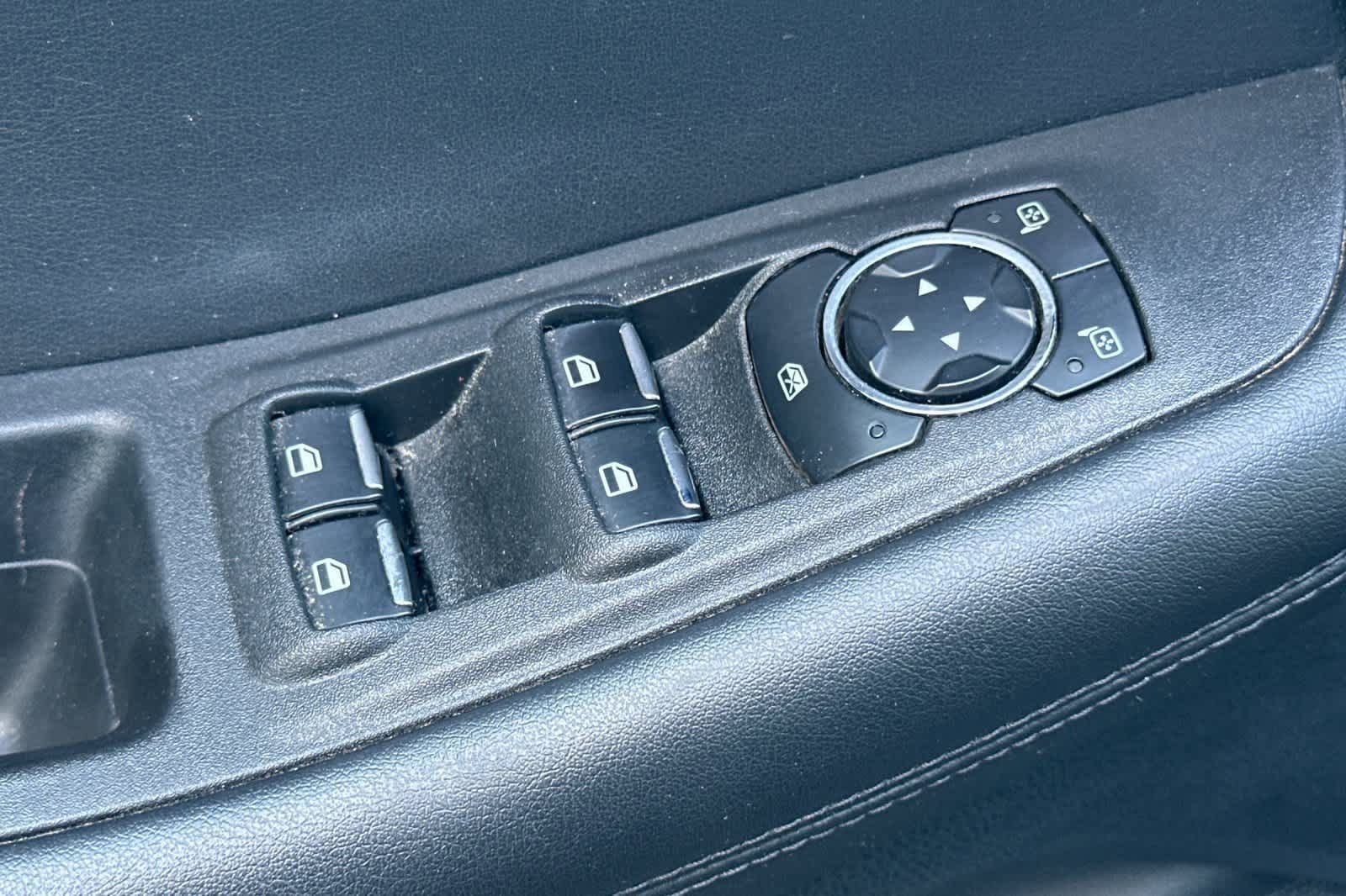 Certified 2023 Ford Edge SE w/ Black Appearance Package image 13