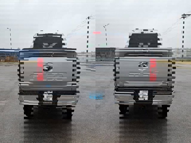 Certified 2022 Ford F150 XLT w/ Equipment Group 302A High image 4