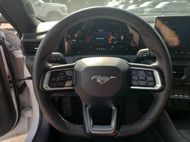 Certified 2025 Ford Mustang Coupe RWD image 21