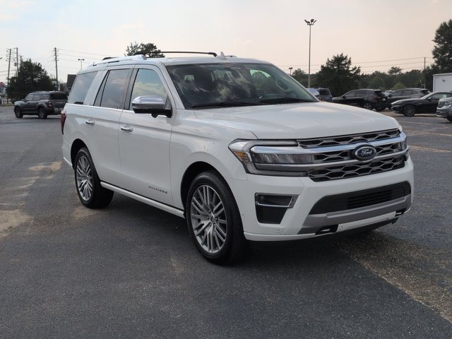 Certified 2022 Ford Expedition Platinum AWD/4WD image 2