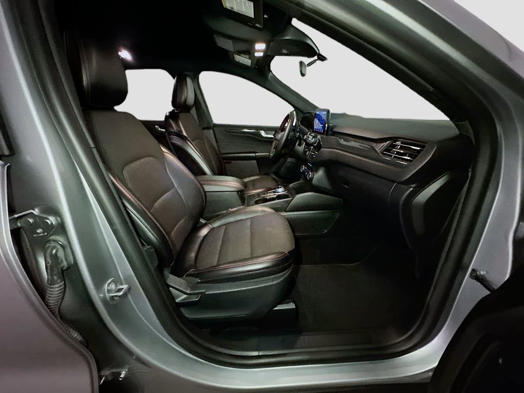 Certified 2024 Ford Escape ST-Line image 35