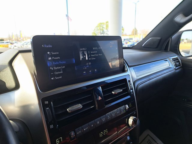 Used 2023 Lexus GX 460 Premium image 7