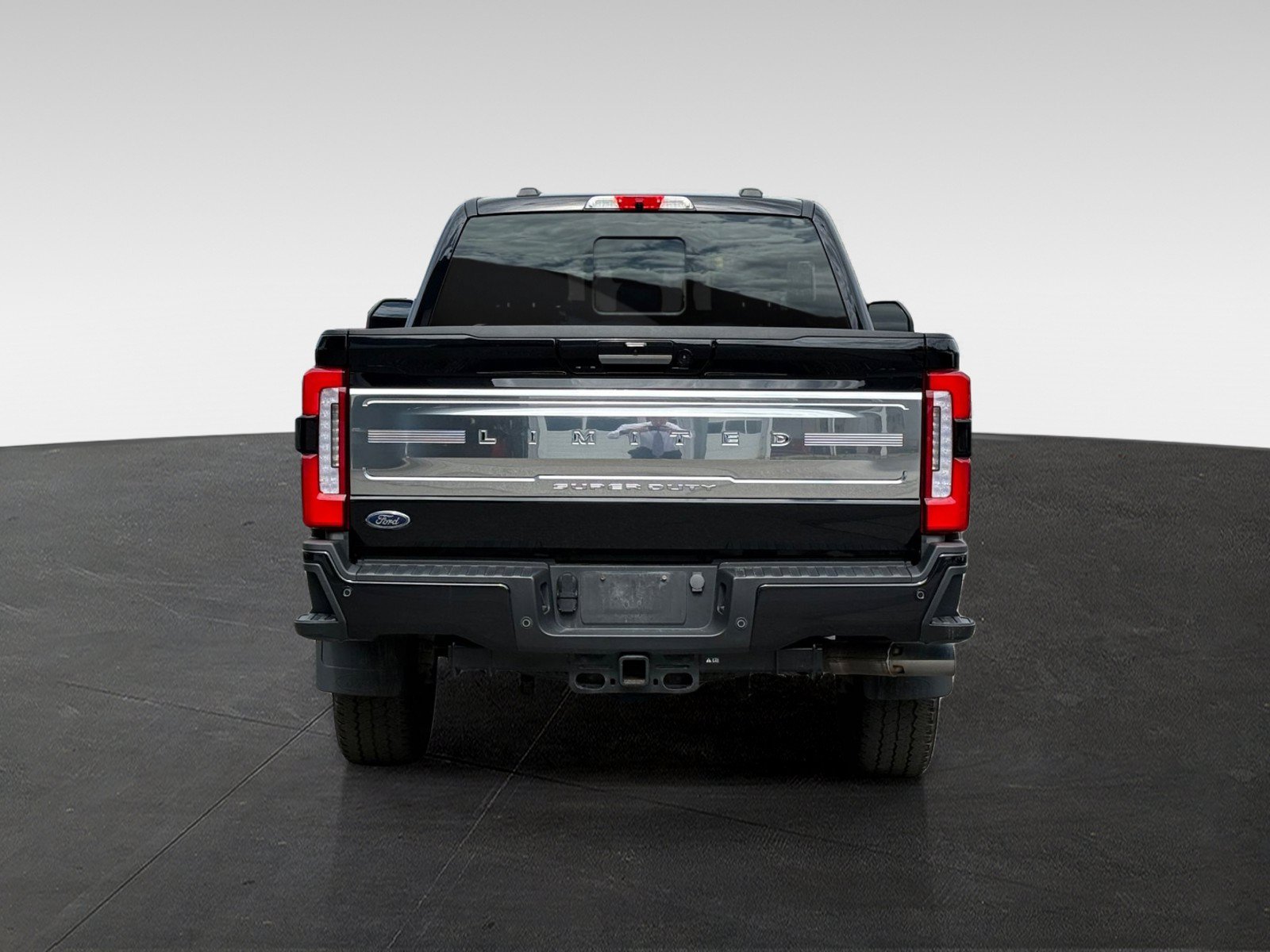 Certified 2024 Ford F250 Limited w/ FX4 Off-Road Package AWD/4WD image 6