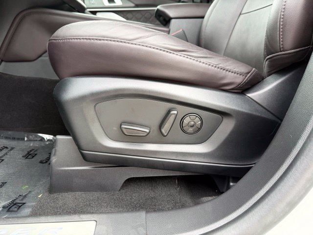 Certified 2025 Ford Explorer Platinum w/ LUX Leather Package AWD/4WD image 12