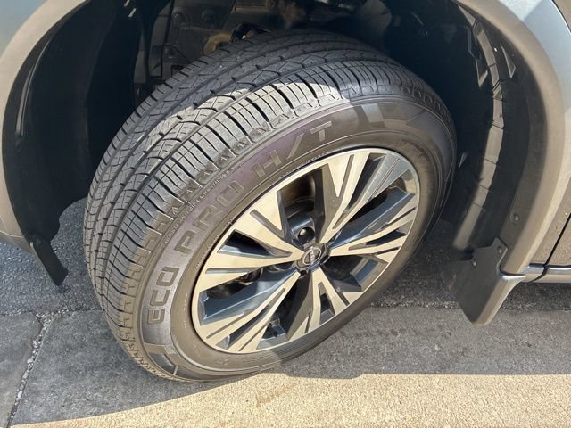 Used 2023 Nissan Rogue SV AWD/4WD image 47