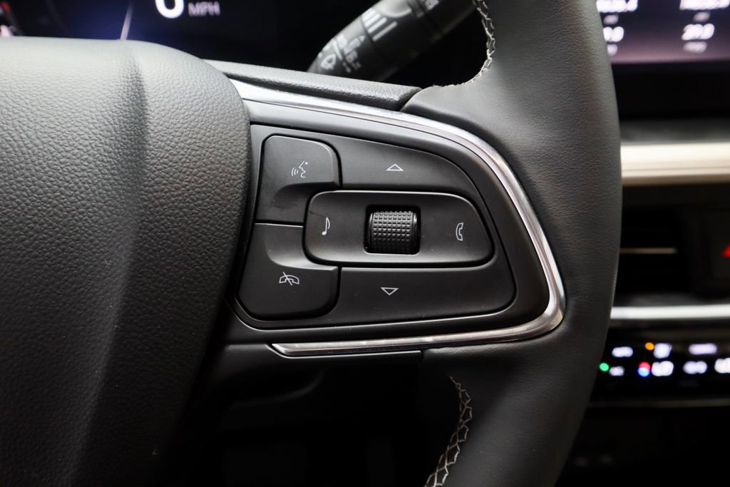 Used 2024 Buick Encore GX Avenir w/ Avenir Technology Package image 30