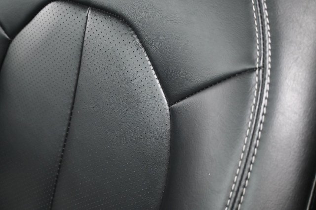Used 2023 Chrysler Pacifica Touring-L FWD image 13