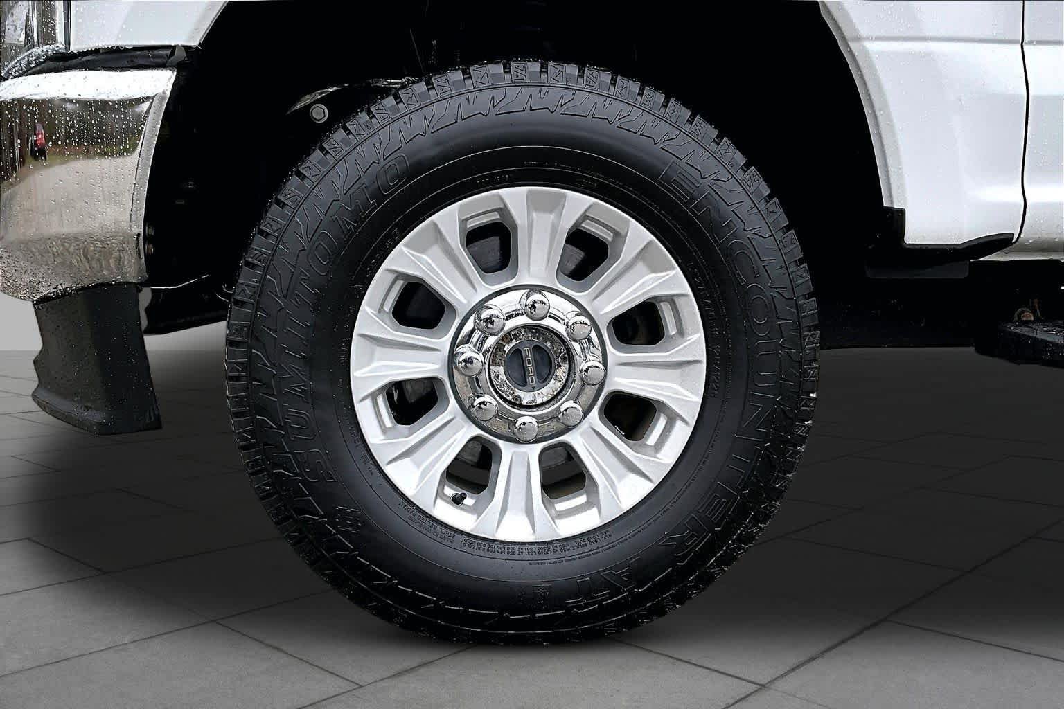 Certified 2022 Ford F250 XL w/ STX Appearance Package AWD/4WD image 11
