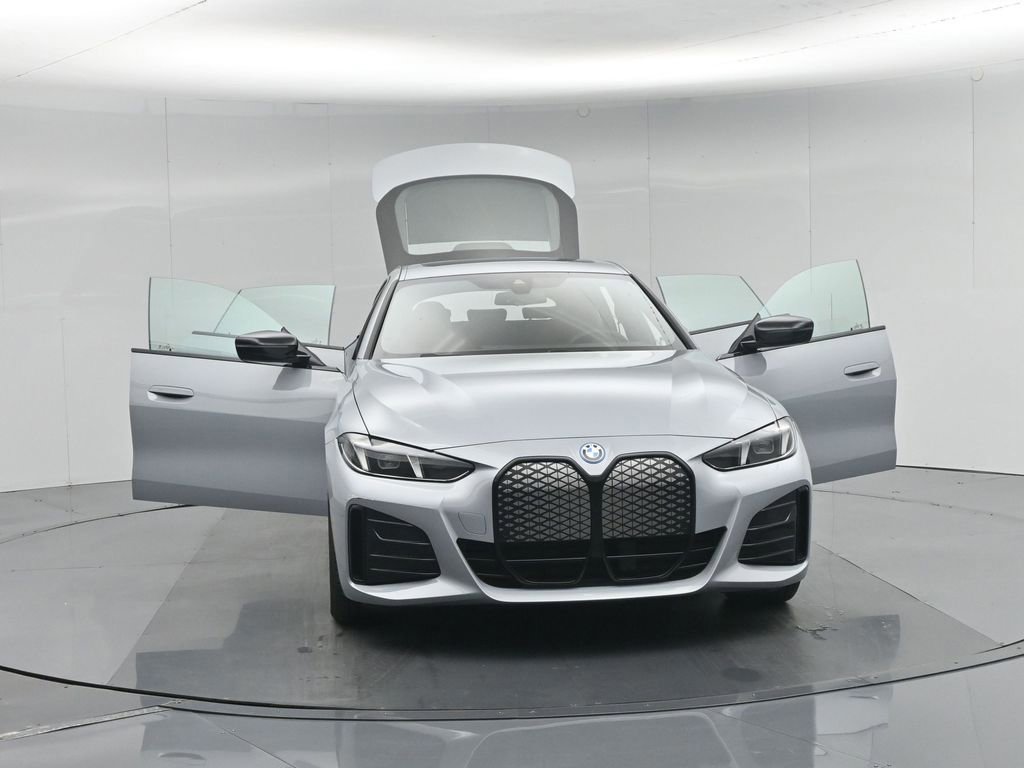 Used 2025 BMW i4 eDrive40 w/ M Sport Package image 55