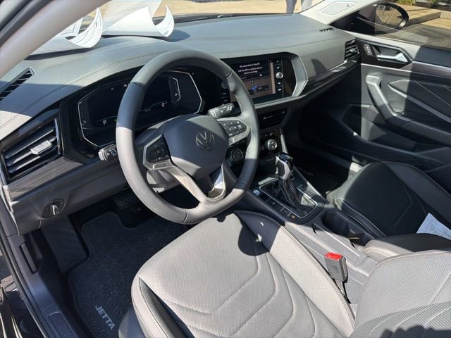 Used 2024 Volkswagen Jetta SEL FWD image 9