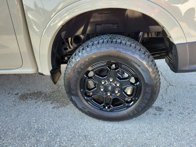 Certified 2025 Ford Ranger XLT w/ Black Appearance Package image 9