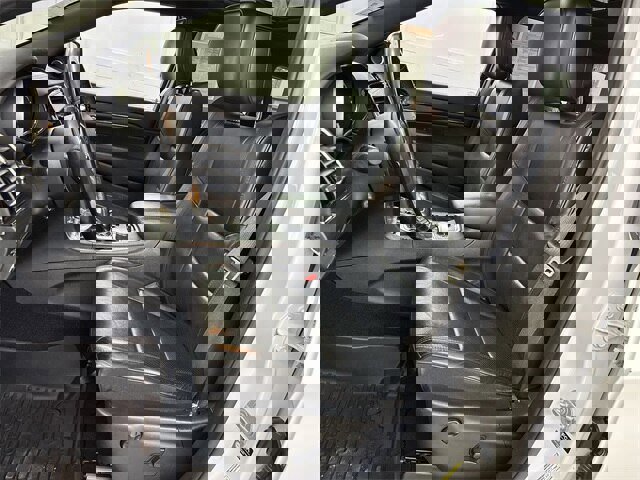 Used 2021 Jeep Grand Cherokee High Altitude image 3