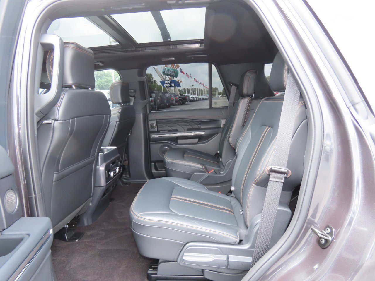 Certified 2023 Ford Expedition Platinum RWD image 19