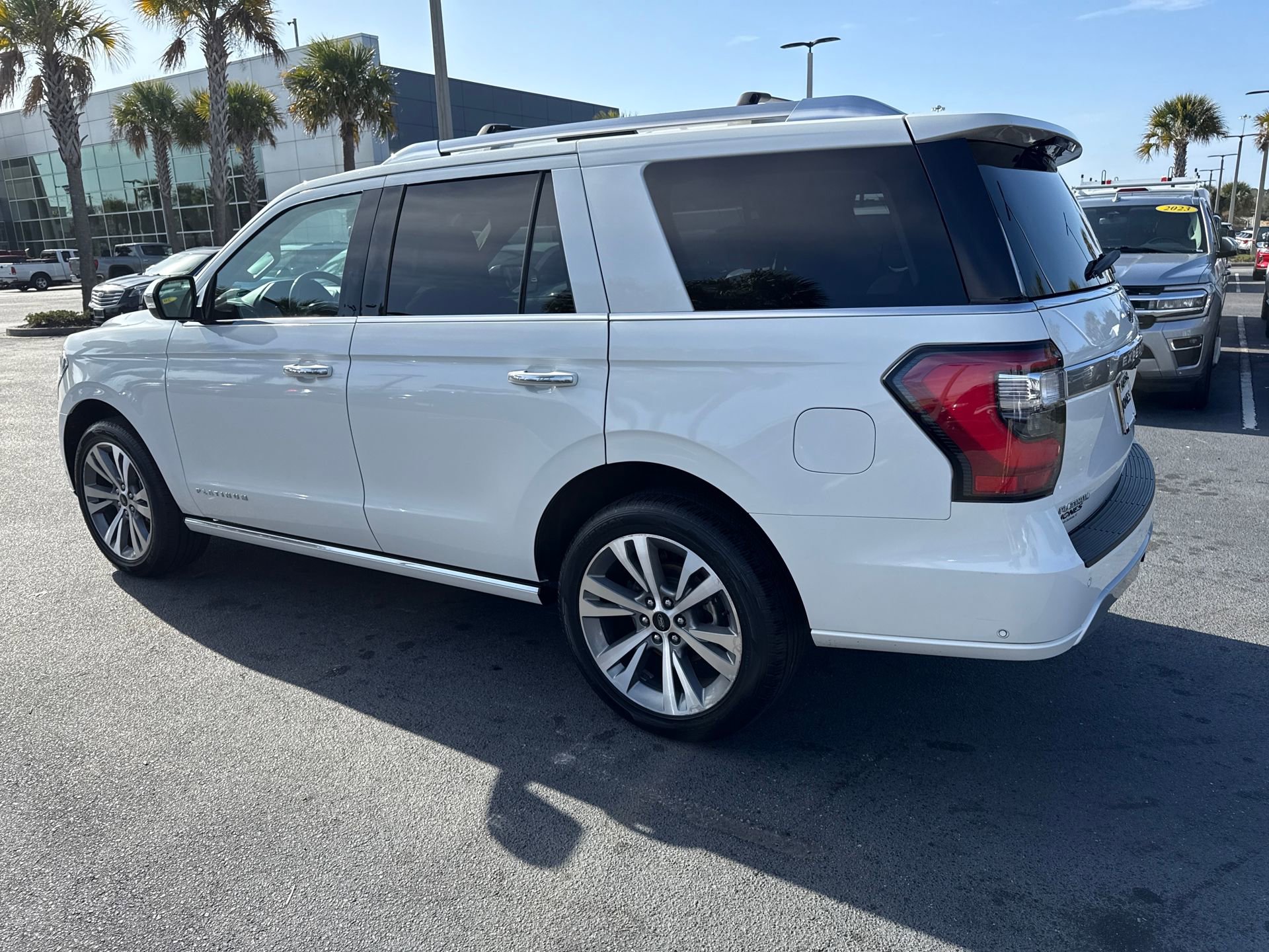 Certified 2020 Ford Expedition Platinum image 4