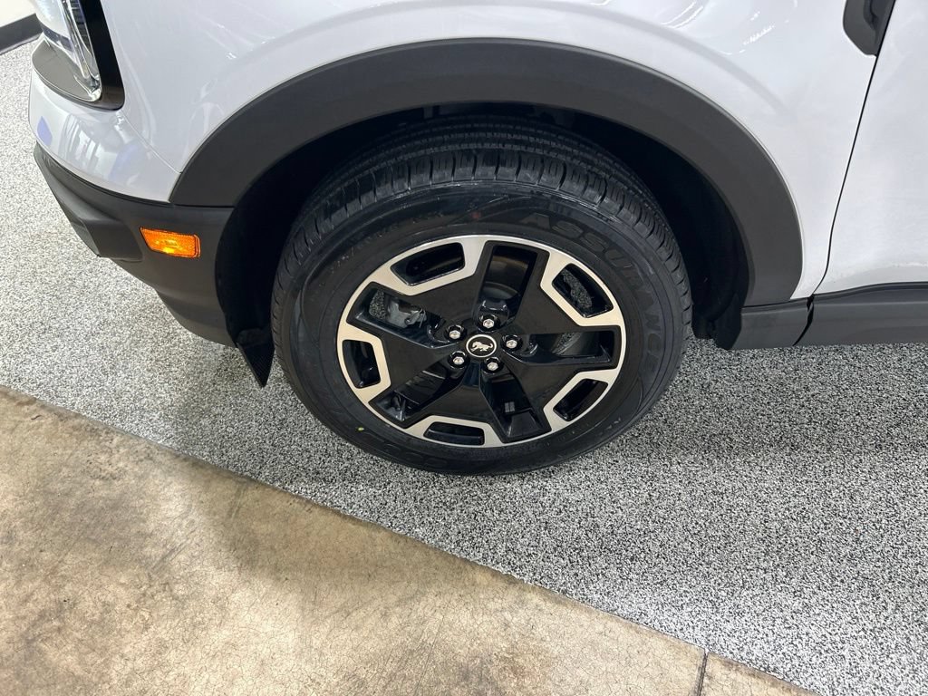 Certified 2023 Ford Bronco Sport Outer Banks w/ Tech Package AWD/4WD image 29