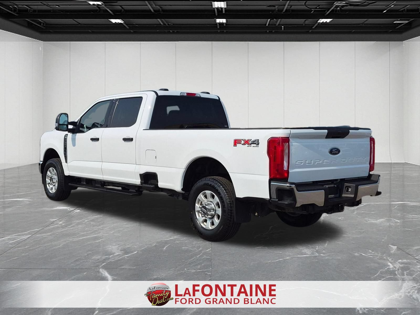Certified 2024 Ford F250 XLT w/ FX4 Off-Road Package AWD/4WD image 3