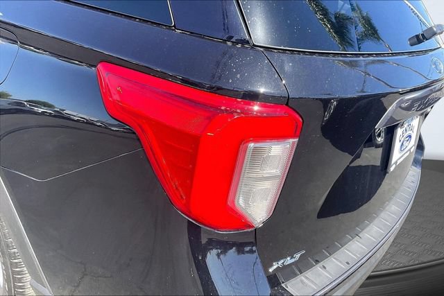 Certified 2023 Ford Explorer XLT w/ Equipment Group 202A RWD image 29