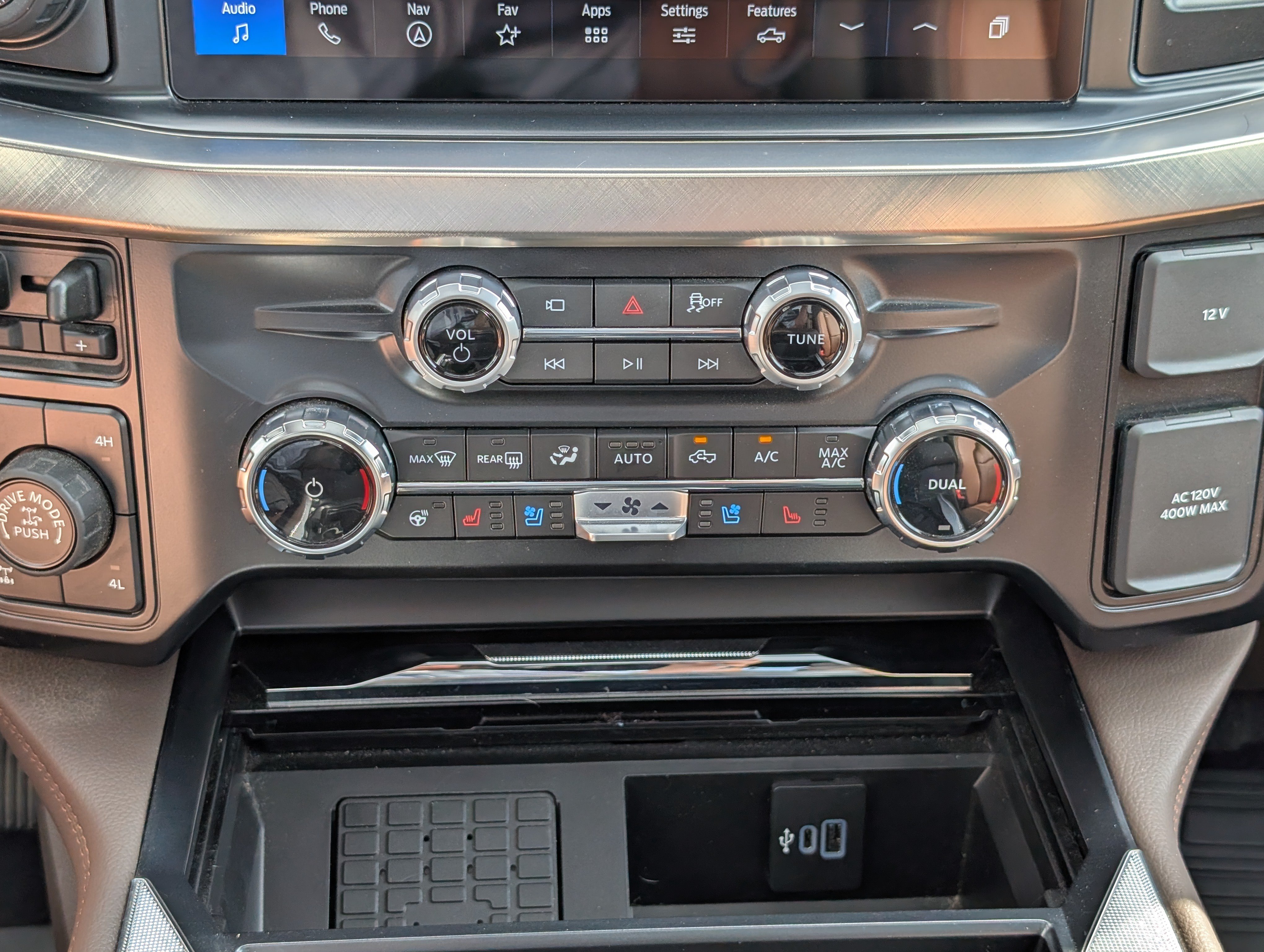 Certified 2026 Ford F250 King Ranch w/ Tremor Off-Road Package AWD/4WD image 28
