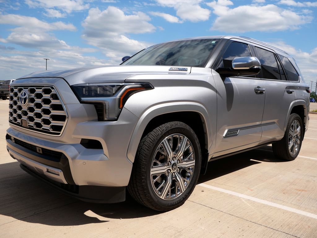 Used 2024 Toyota Sequoia Capstone AWD/4WD image 7