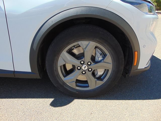 Certified 2022 Ford Mustang Mach-E Select w/ Comfort/Technology Package RWD image 27