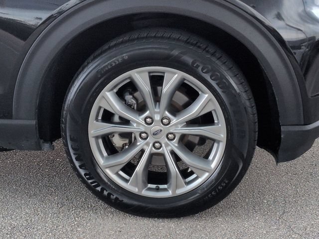 Certified 2020 Ford Explorer Limited w/ Class III Trailer Tow Package RWD image 11