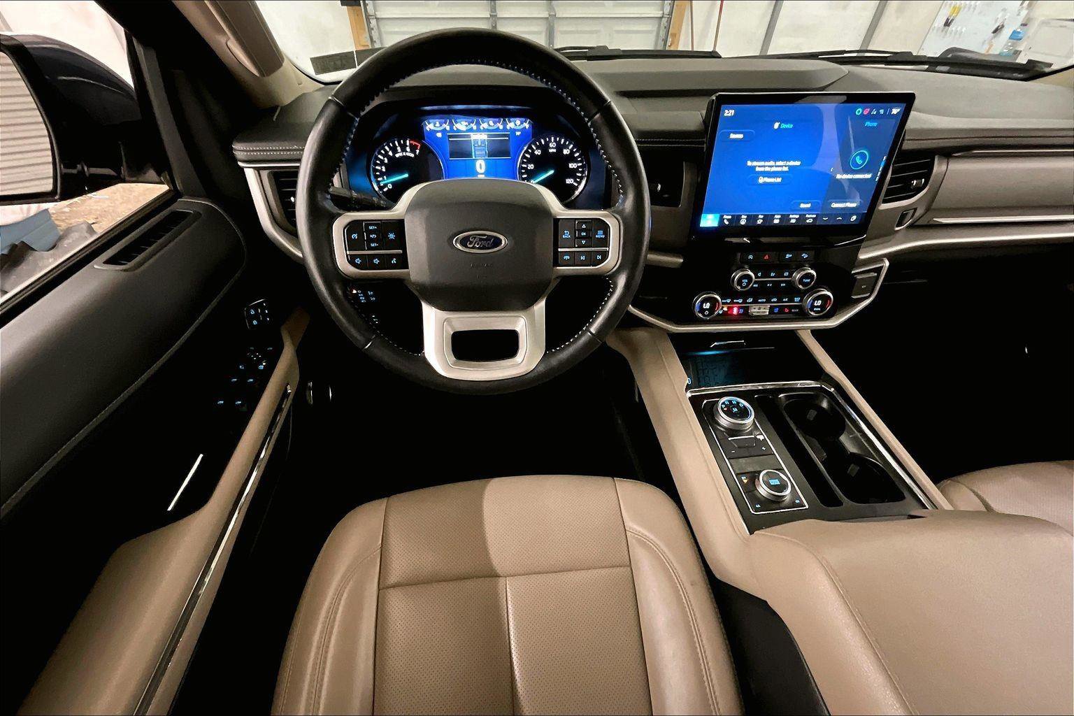 Certified 2022 Ford Expedition XLT image 5