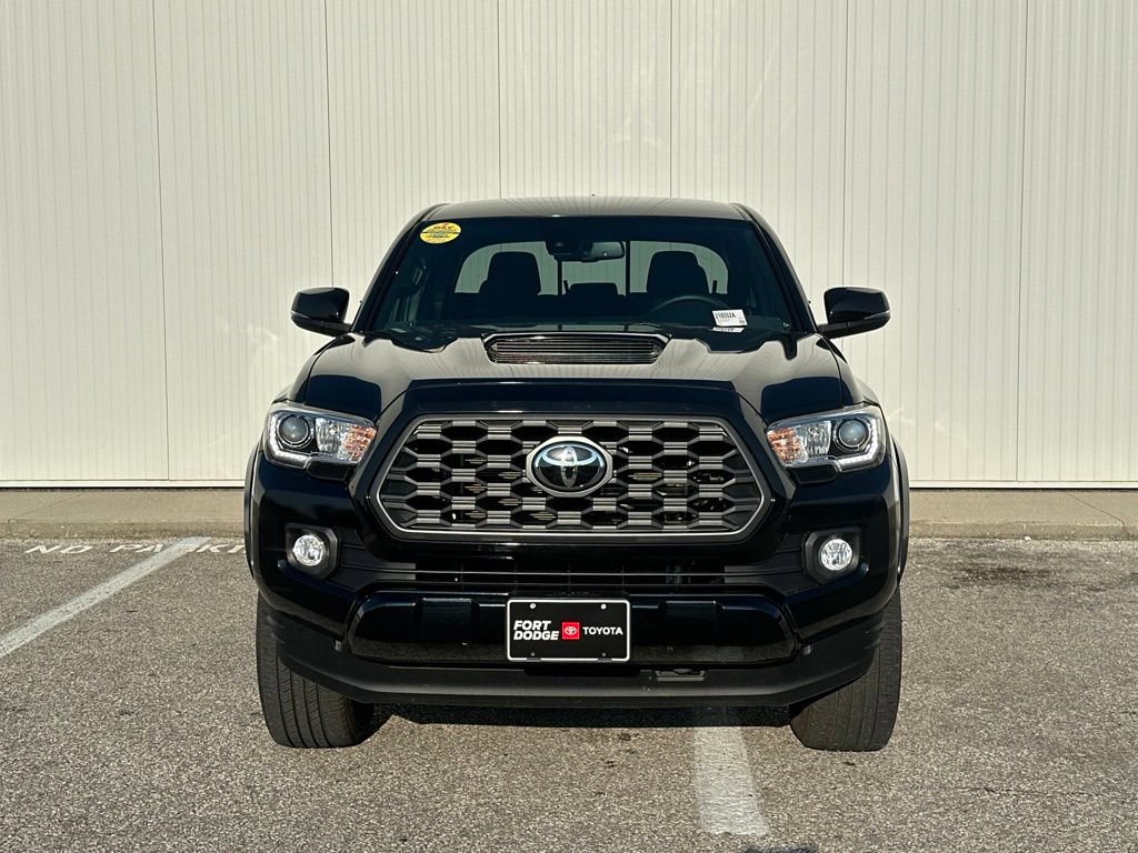 Used 2020 Toyota Tacoma TRD Sport w/ Technology Package AWD/4WD image 11