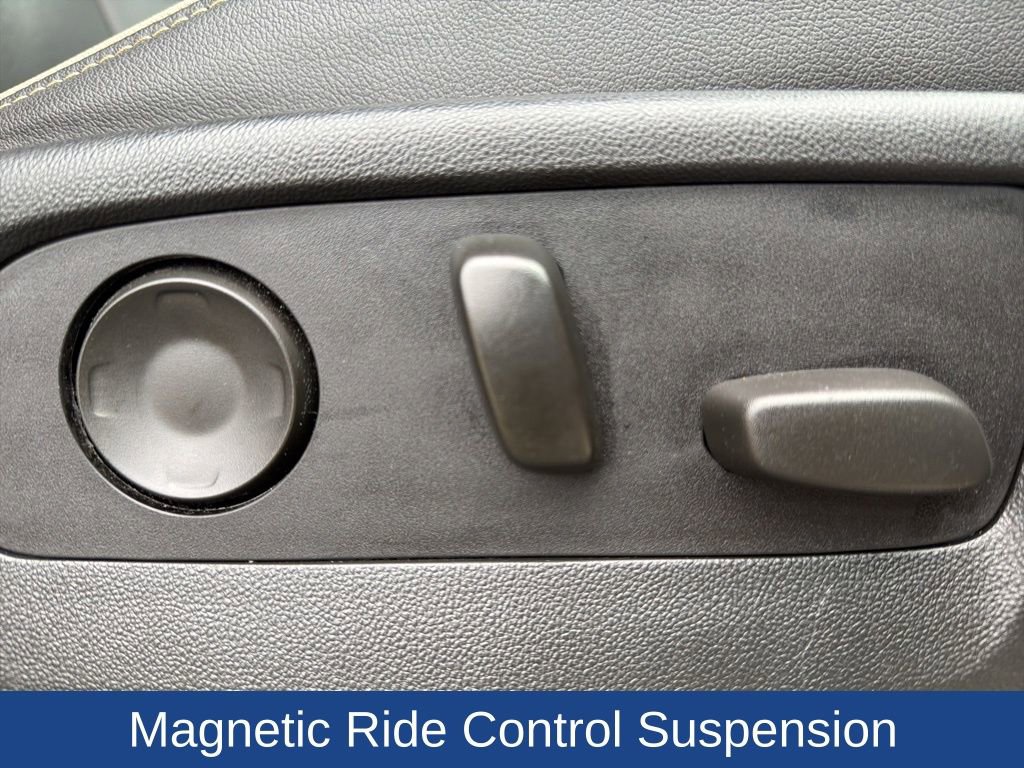 Used 2021 Chevrolet Tahoe Premier w/ Premium Package image 31