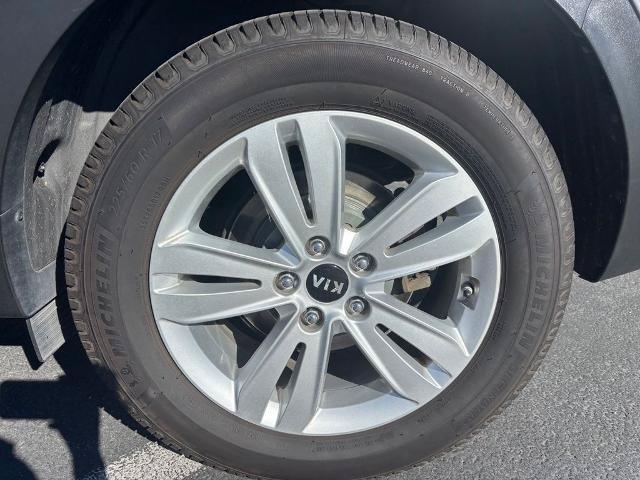 Used 2017 Kia Sportage LX AWD/4WD image 12