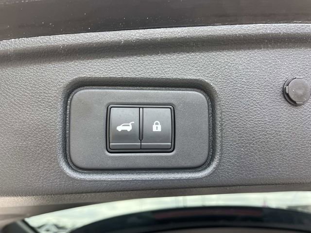 Used 2024 Nissan Pathfinder Platinum w/ Cargo Package FWD image 16