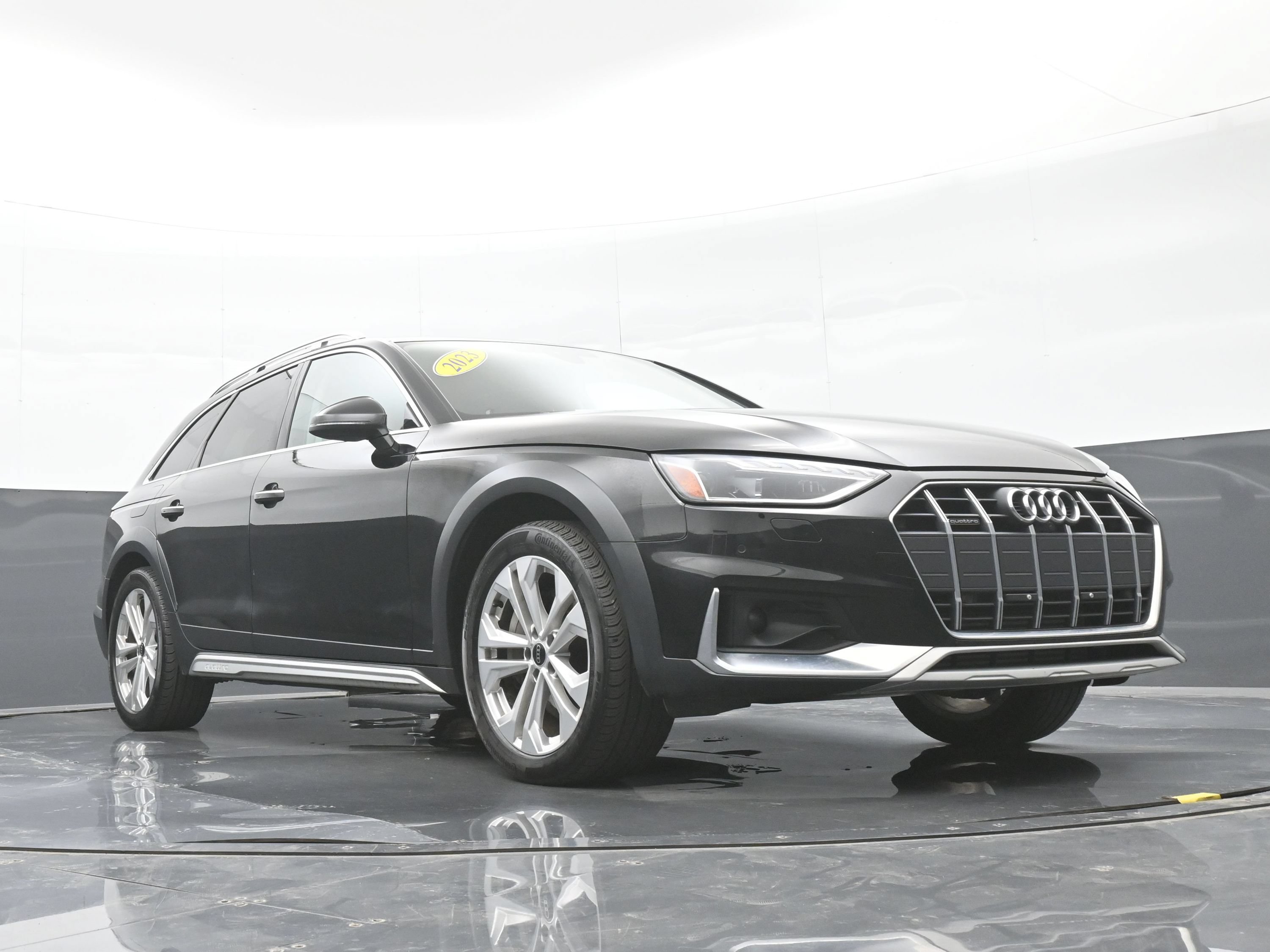 Used 2023 Audi A4 2.0T allroad Premium Plus w/ Premium Plus Package AWD/4WD image 40