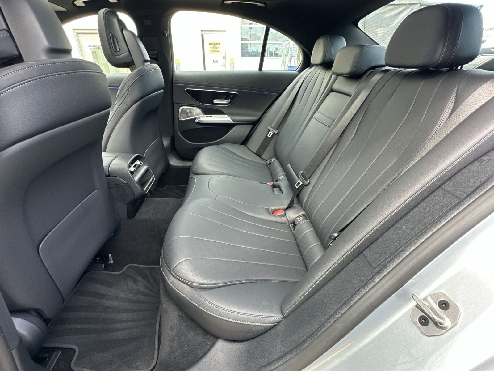 Used 2024 Mercedes-Benz E 350 4MATIC Sedan w/ Driver Assistance Package image 33