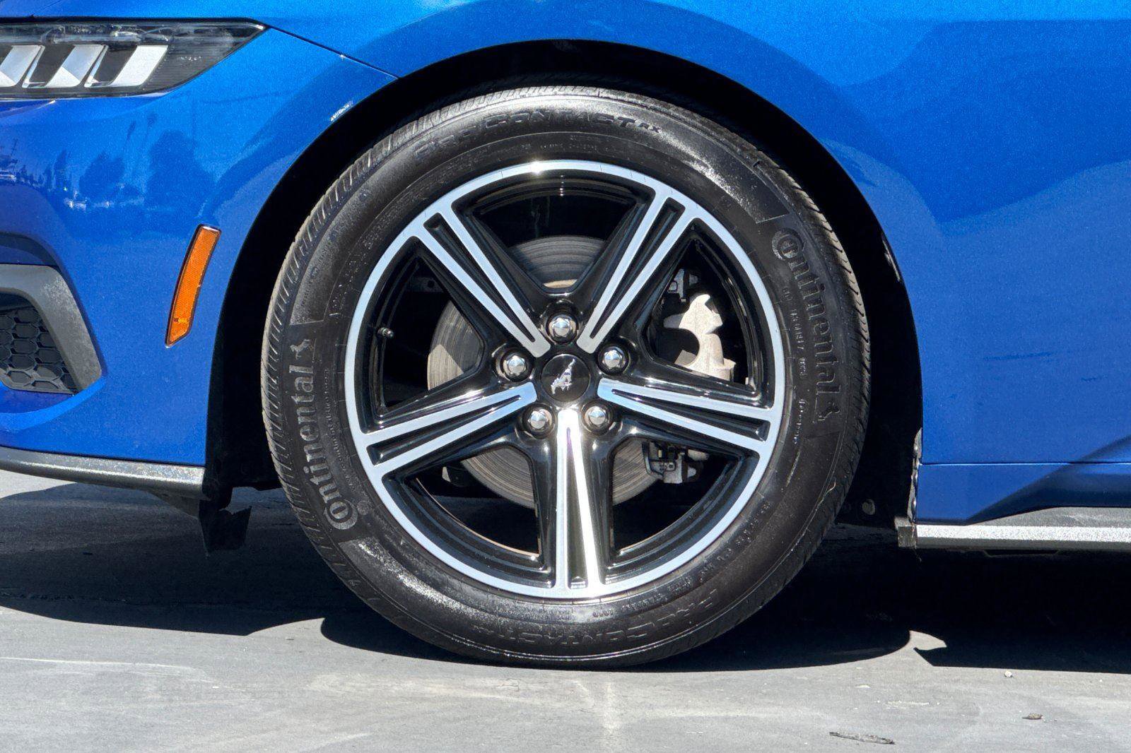 Certified 2024 Ford Mustang Coupe RWD image 32
