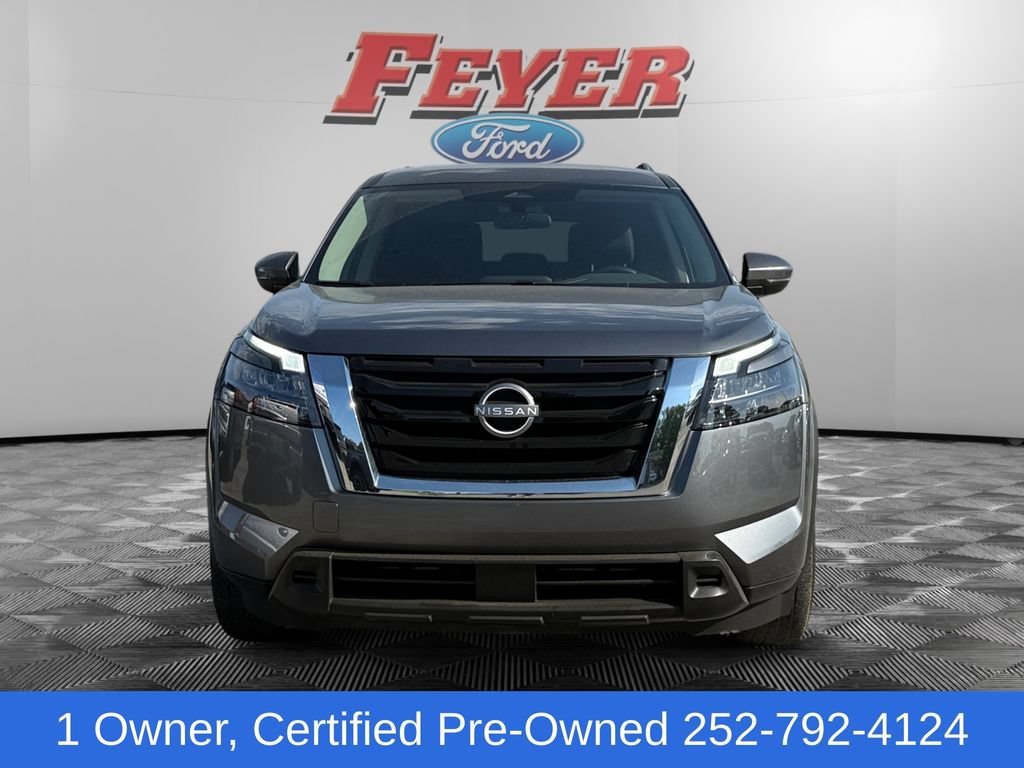 Used 2025 Nissan Pathfinder SV AWD/4WD image 8
