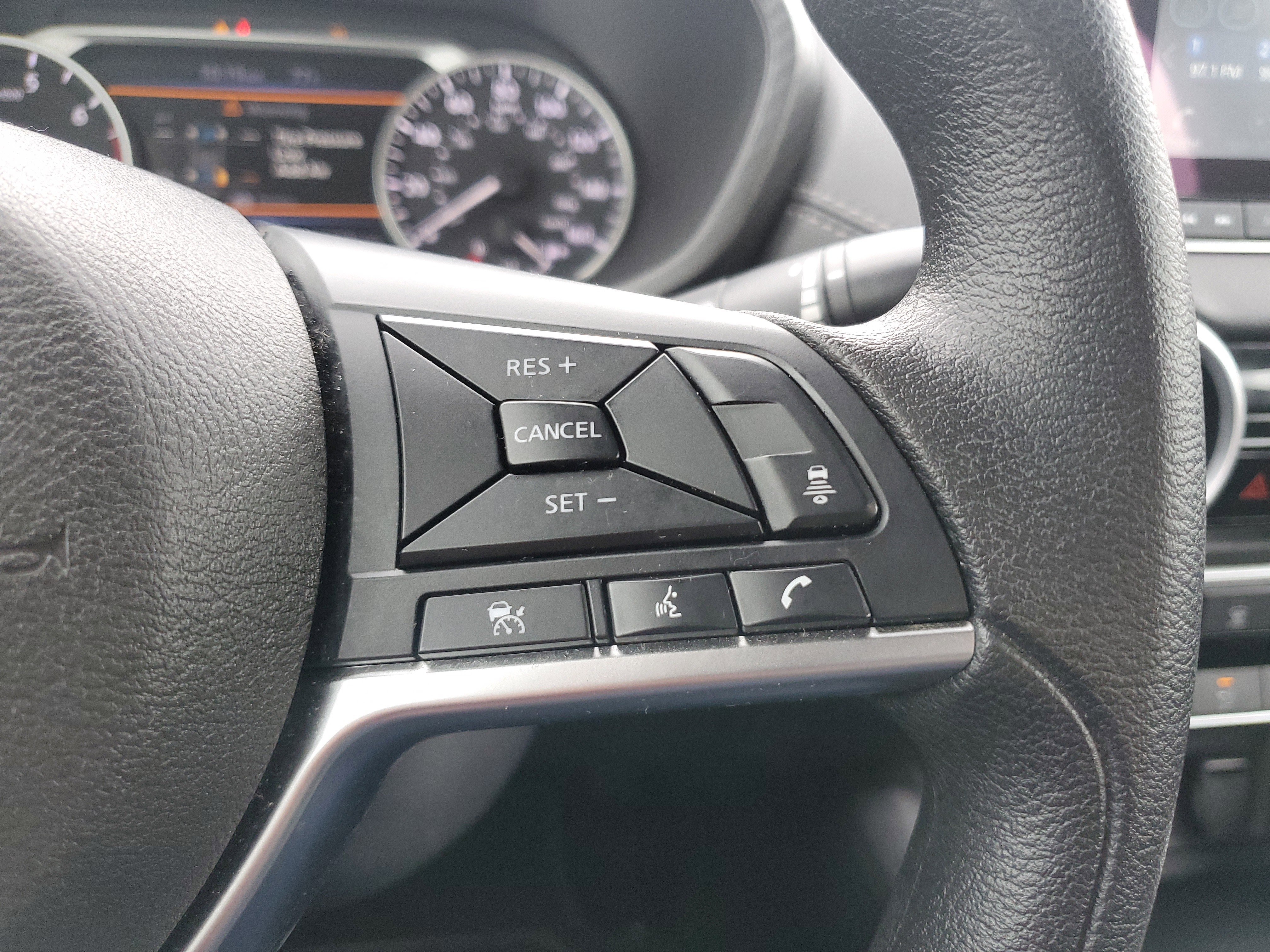 Used 2024 Nissan Sentra SV FWD image 21