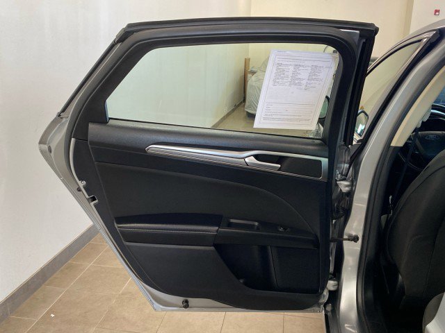 Certified 2020 Ford Fusion SE image 9