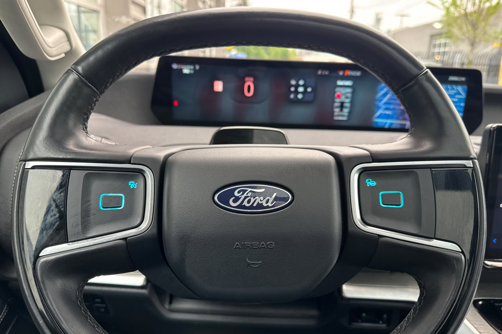 Certified 2025 Ford Expedition Platinum AWD/4WD image 25