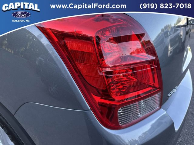 Used 2020 Chevrolet Trax LS image 15