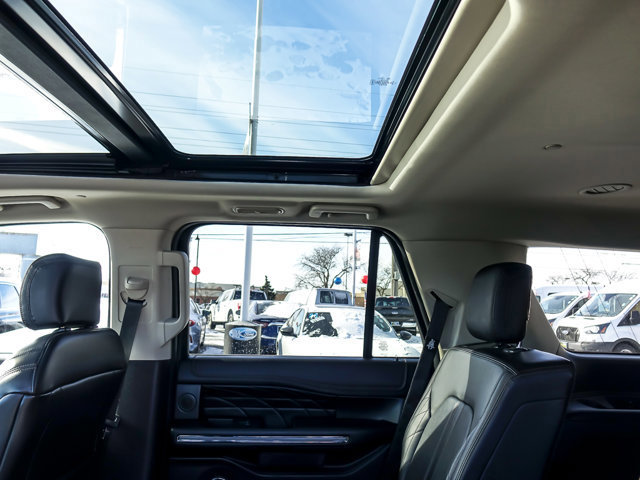 Certified 2019 Ford Expedition Platinum image 12