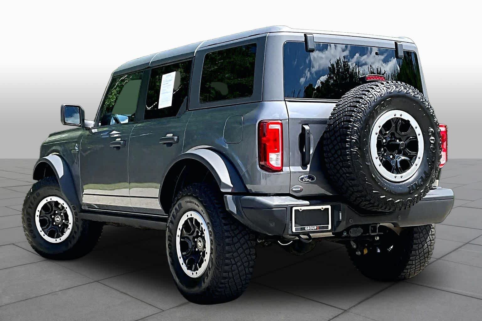 Certified 2023 Ford Bronco Black Diamond w/ Sasquatch Package AWD/4WD image 12