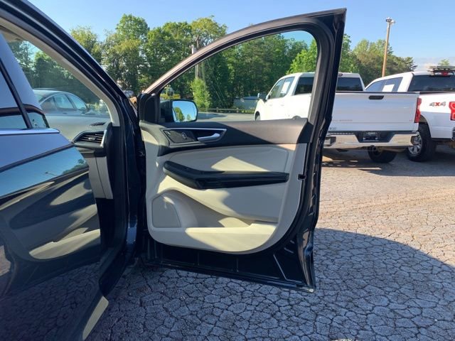 Certified 2023 Ford Edge Titanium AWD/4WD image 12