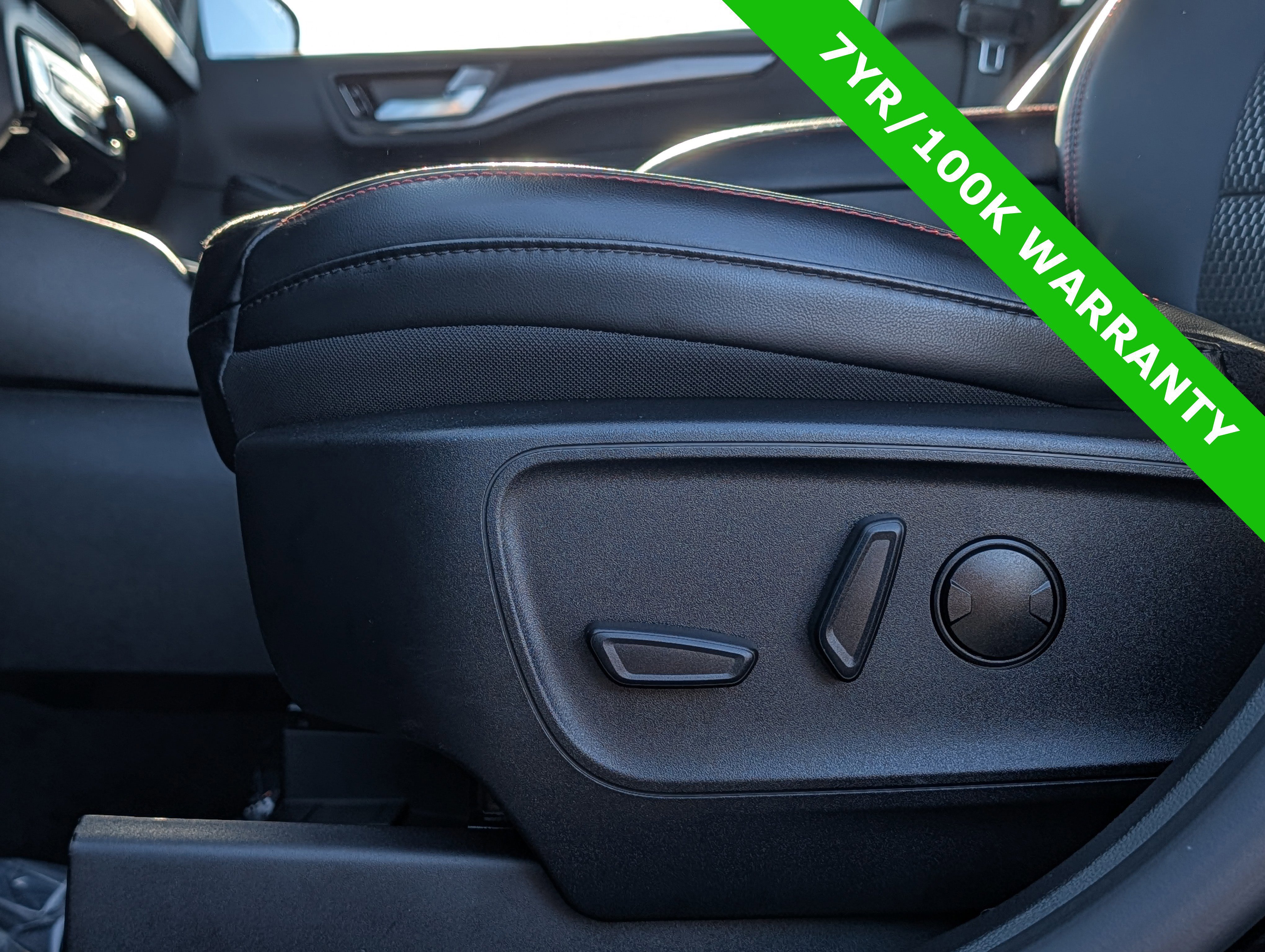 Certified 2024 Ford Escape ST-Line w/ Tech Pack #1 AWD/4WD image 23