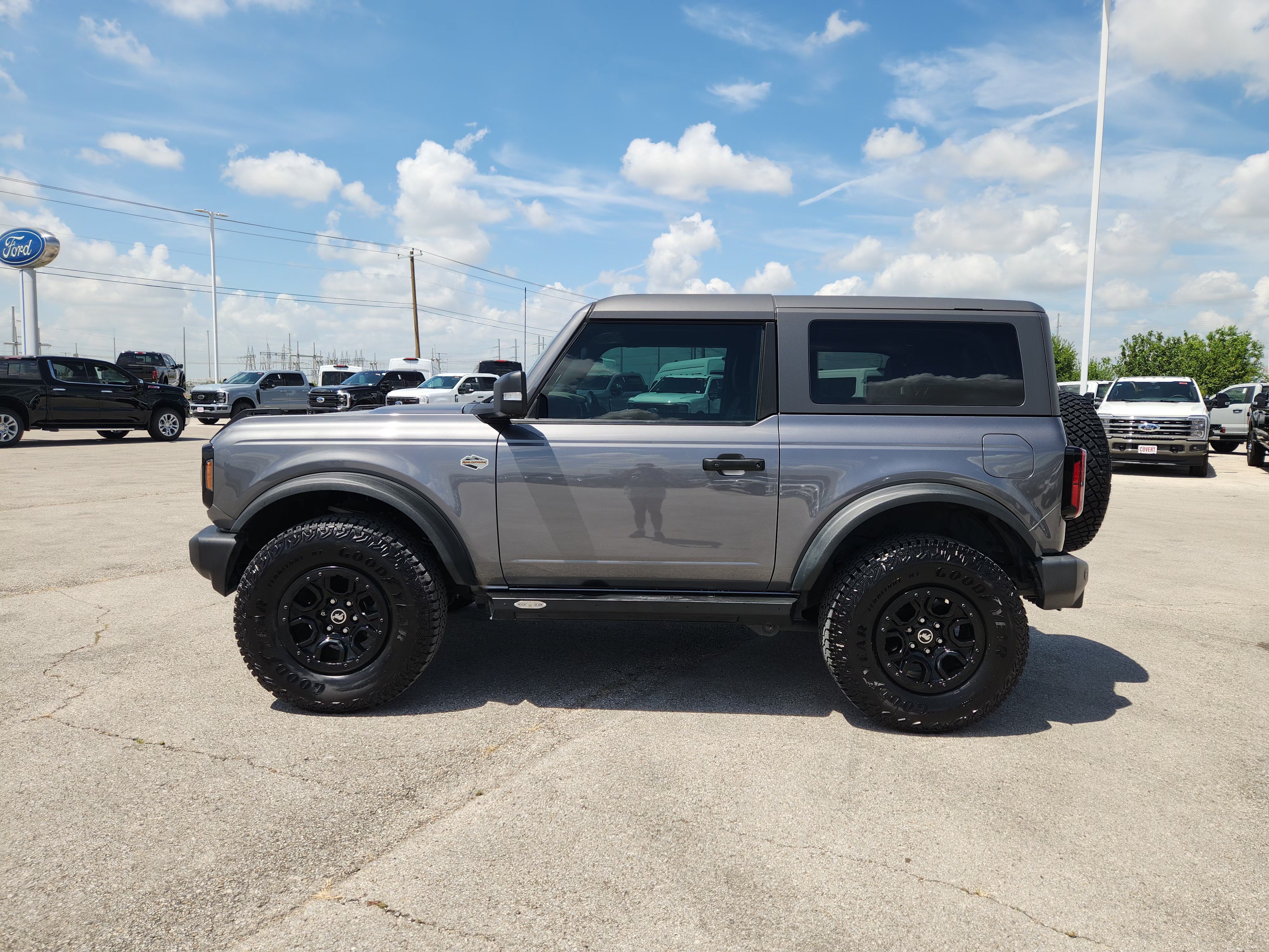 Certified 2022 Ford Bronco Wildtrak AWD/4WD image 4