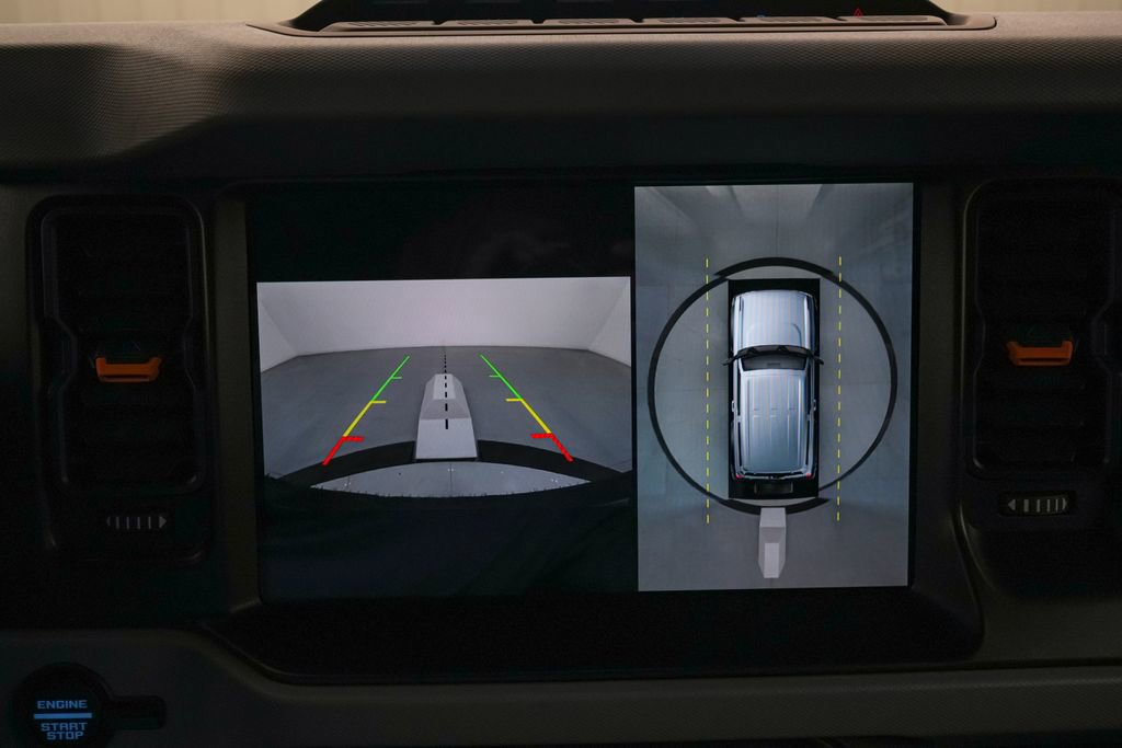 Certified 2022 Ford Bronco Badlands AWD/4WD image 16