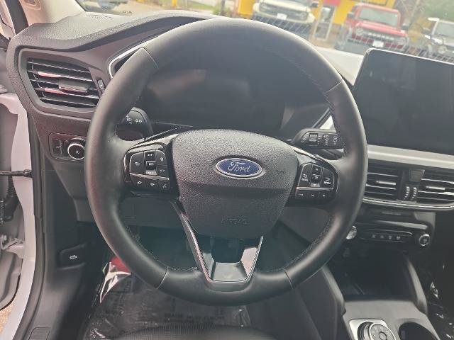 Certified 2025 Ford Escape Platinum AWD/4WD image 23