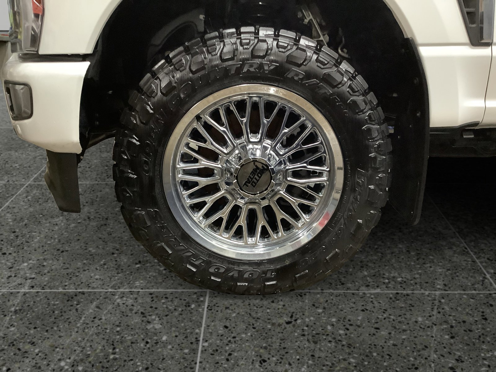 Certified 2024 Ford F350 Platinum image 14