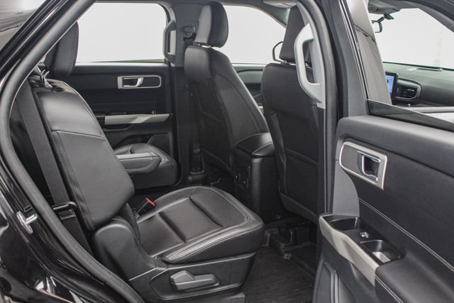 Certified 2023 Ford Explorer XLT w/ Equipment Group 202A AWD/4WD image 22