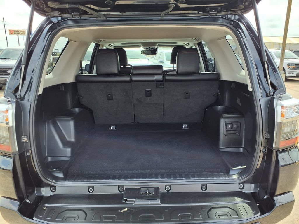 Used 2023 Toyota 4Runner TRD Pro AWD/4WD image 32
