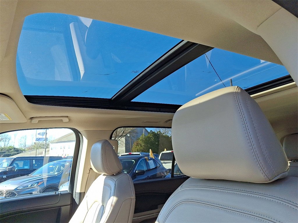 Certified 2023 Ford Expedition Limited image 14