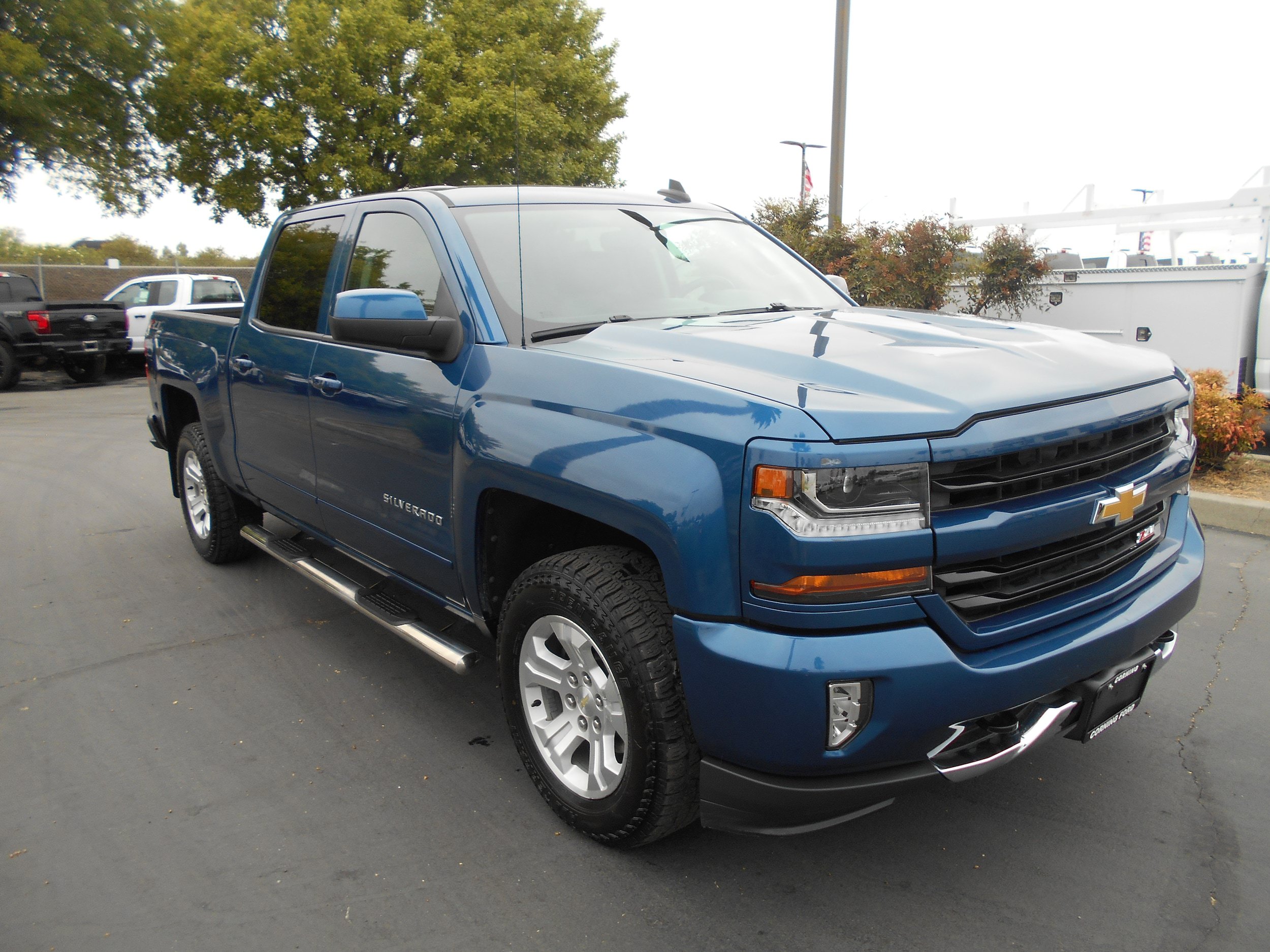 Used 2018 Chevrolet Silverado 1500 LT w/ All Star Edition AWD/4WD image 2